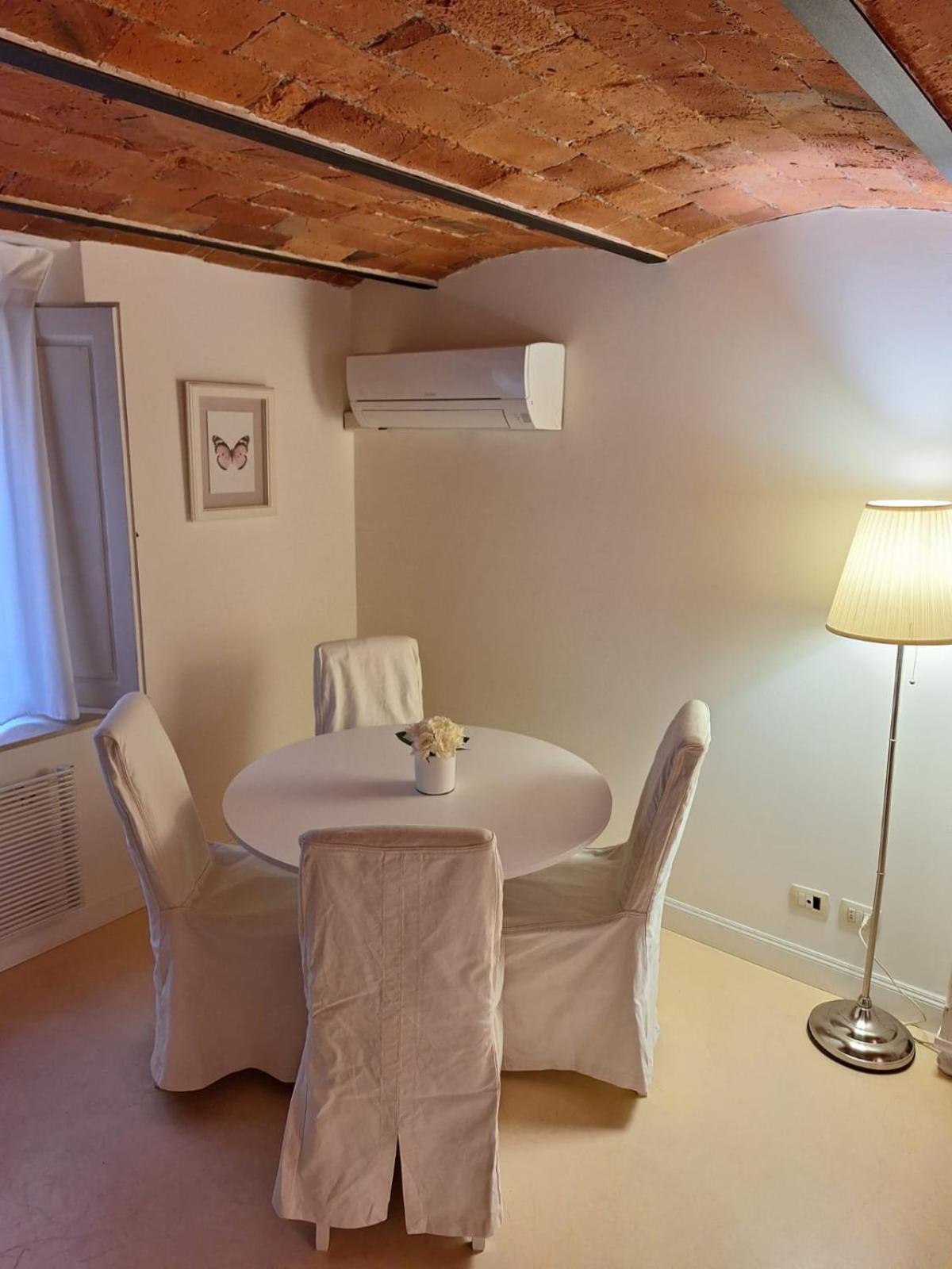 Cozy & Charming Florentine Hideaway By Oteego Флоренція Екстер'єр фото