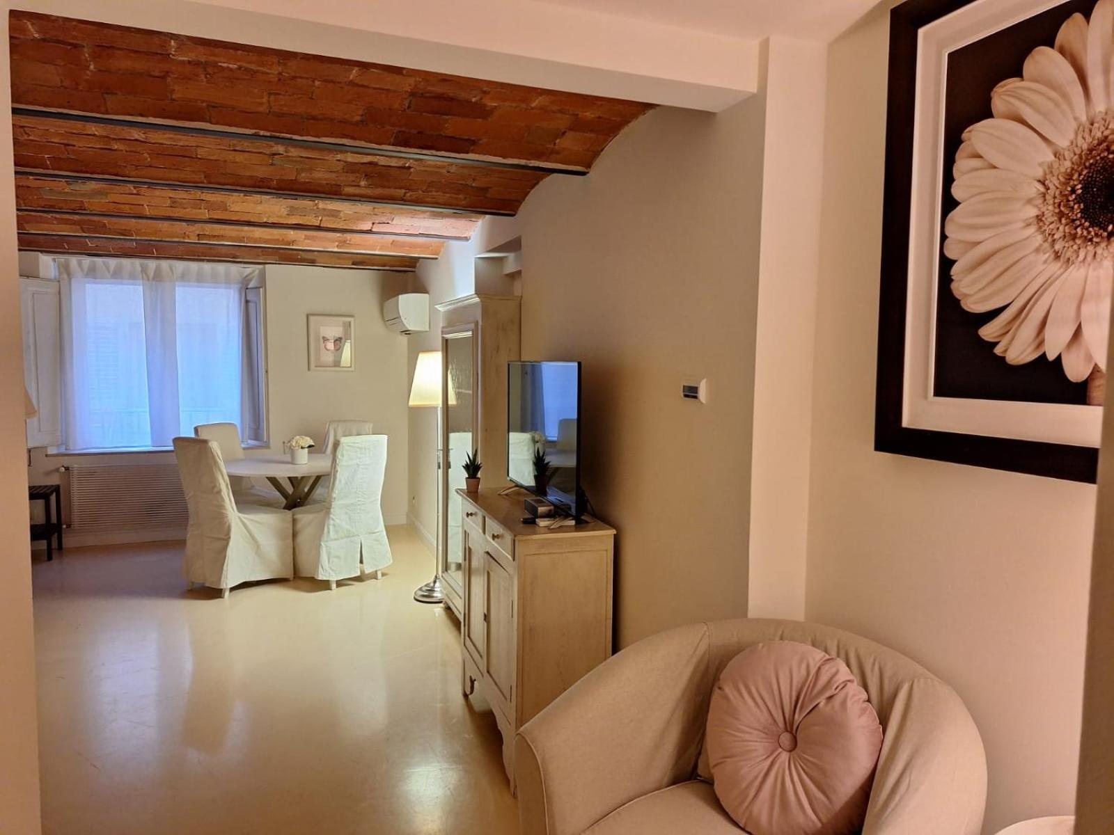 Cozy & Charming Florentine Hideaway By Oteego Флоренція Екстер'єр фото